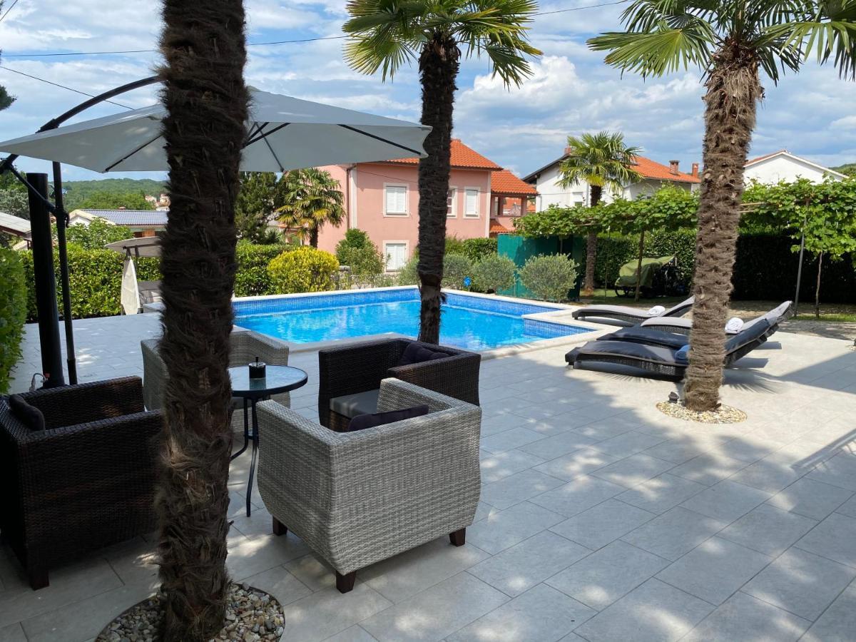 Haus Tanja Villa Малинска Екстериор снимка