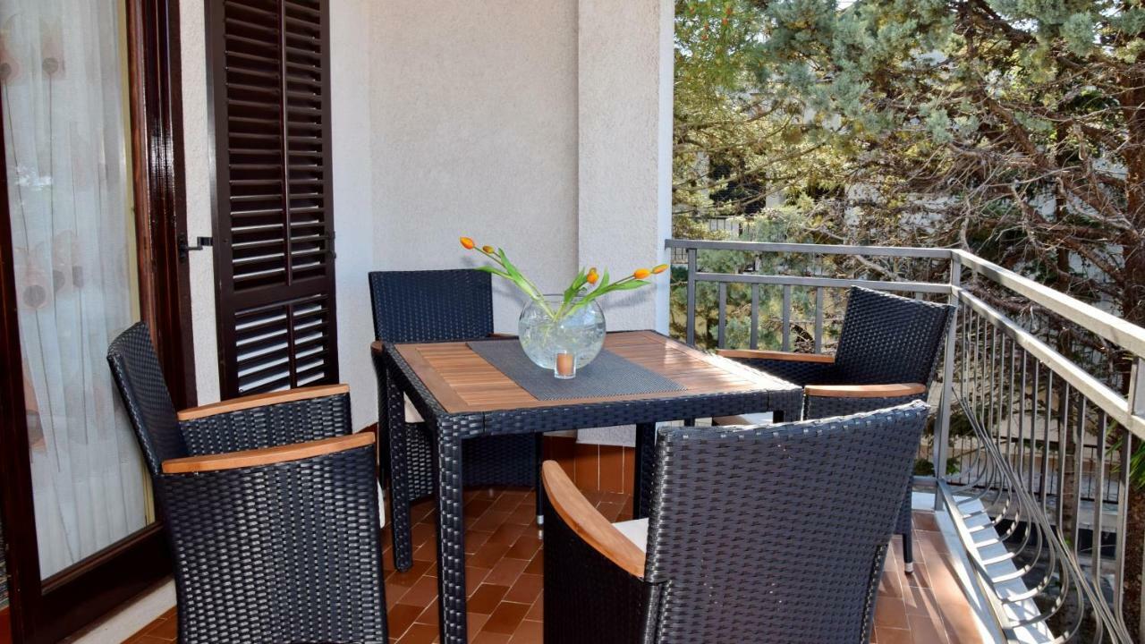 Haus Tanja Villa Малинска Екстериор снимка