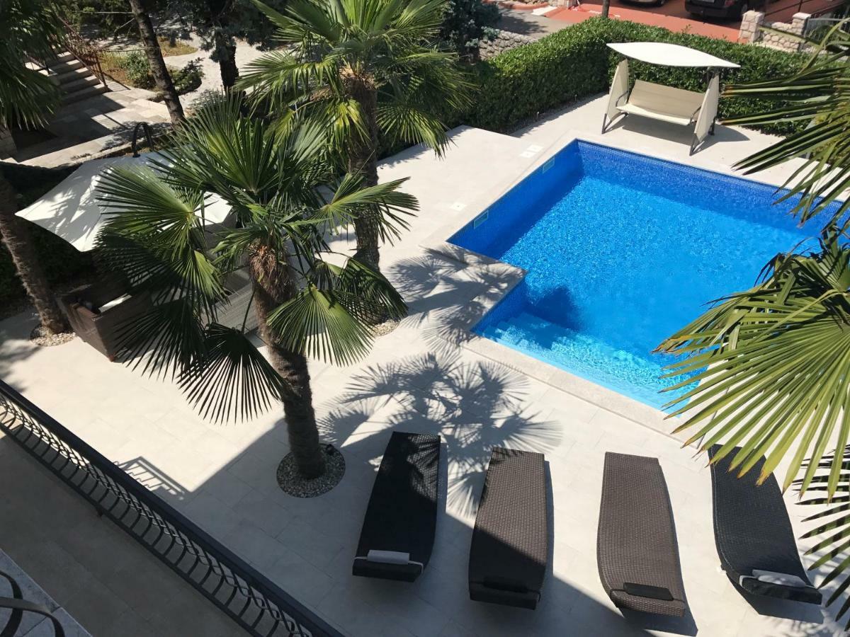 Haus Tanja Villa Малинска Екстериор снимка
