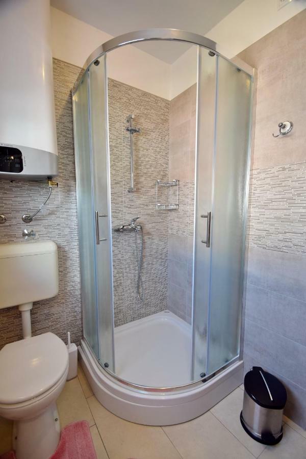 Haus Tanja Villa Малинска Екстериор снимка